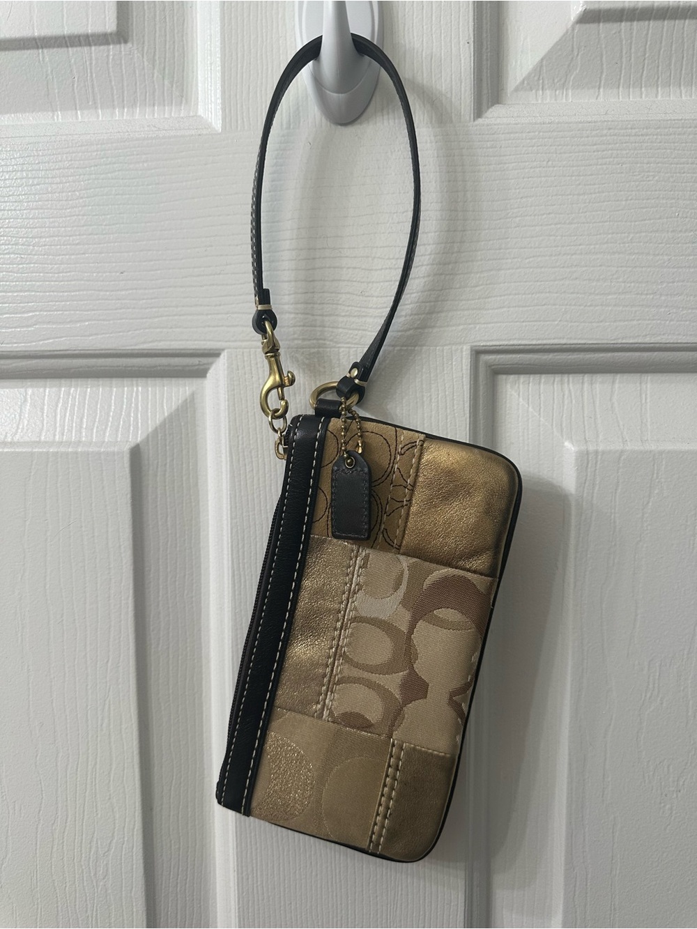 Coach Wristlet Patchwork Brown Tan Gold Zipper Gold Hardware Signature Logo